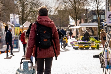 Der Markt in Emmen ist am Freitag, den 1. Mai 2026, von 08:00 Uhr bis 14:00 Uhr geöffnet.